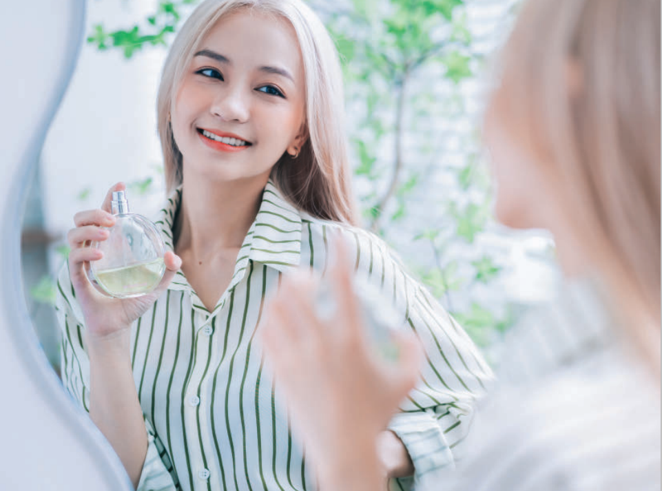 香水的繁榮第一部分：解開這一令人驚訝的彈性增長類消費(fèi)品背后的市場(chǎng)驅(qū)動(dòng)力