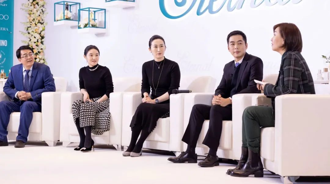 《2022中國香水行業(yè)研究白皮書》發(fā)布： 香氛新賽道發(fā)展迅速，“情緒療愈”成為消費重要關(guān)注點